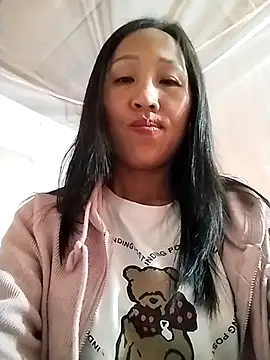 cute love00 online show from December 5, 2025, 12:48 pm