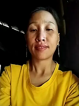 cute love00 online show from November 7, 2025, 3:55 am