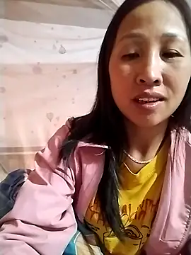 cute love00 online show from December 23, 2025, 6:45 am