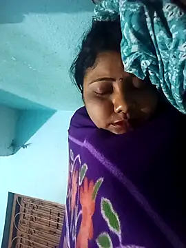 Snapshot of Apkisona8 chatting on November 3, 2025, 11:19 pm Apkisona8 online show from November 3, 2025, 11:19 pm