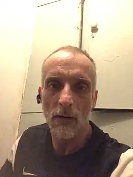 pepis117 online show from February 5, 2026, 4:52 am