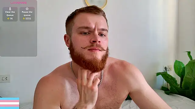 Snapshot of VictorTransMan chatting on June 14, 2026, 9:32 am VictorTransMan online show from June 14, 2026, 9:32 am