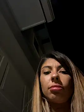 Snapshot of bbgurlnickii chatting on November 13, 2025, 2:48 am bbgurlnickii online show from November 13, 2025, 2:48 am