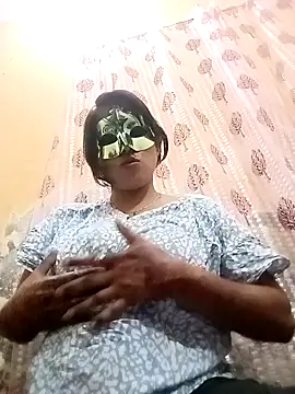 Snapshot of Cute_radhaaa chatting on October 11, 2025, 7:04 pm Cute radhaaa online show from October 11, 2025, 7:04 pm