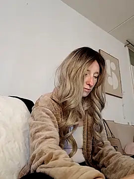 Maeve92 online show from September 12, 2025, 7:19 am