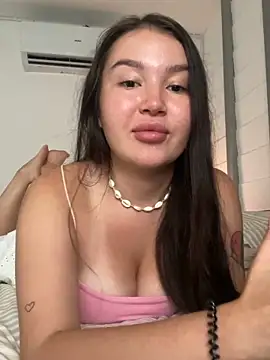 LexeeLuv online show from May 8, 2026, 2:37 am