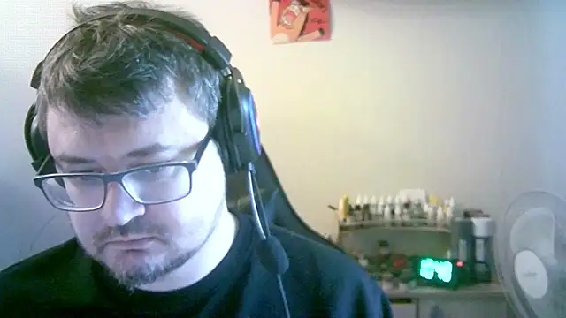 Snapshot of SirAbuser chatting on March 4, 2026, 7:49 am SirAbuser online show from March 4, 2026, 7:49 am