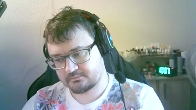 Snapshot of SirAbuser chatting on February 24, 2026, 7:09 am SirAbuser online show from February 24, 2026, 7:09 am