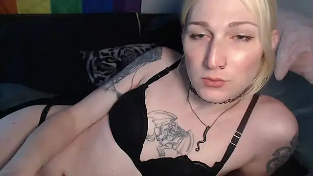 Snapshot of AthenaAphrodisia chatting on June 23, 2026, 6:39 pm AthenaAphrodisia online show from June 23, 2026, 6:39 pm