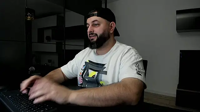 DravenPeak online show from March 8, 2026, 1:00 am