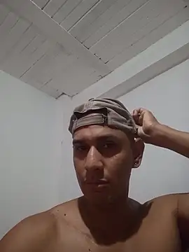 Snapshot of Jota_Alejand chatting on November 8, 2025, 3:54 am Jota Alejand online show from November 8, 2025, 3:54 am