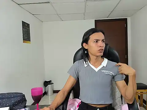 Snapshot of Aisha_hotts777 chatting on February 12, 2026, 3:50 am Aisha hotts777 online show from February 12, 2026, 3:50 am