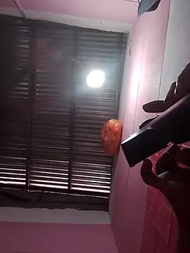 oceanlover23 online show from December 1, 2025, 7:53 am