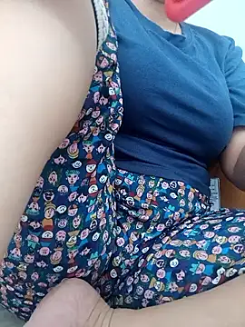 Snapshot of _Babyrose_ chatting on February 11, 2026, 5:29 am Babyrose online show from February 11, 2026, 5:29 am