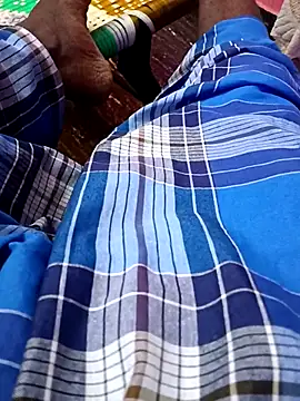 Snapshot of dolphiinn chatting on October 15, 2025, 2:25 pm dolphiinn online show from October 15, 2025, 2:25 pm