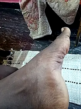 Snapshot of dolphiinn chatting on November 24, 2025, 1:05 am dolphiinn online show from November 24, 2025, 1:05 am