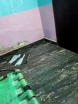 Snapshot of dolphiinn chatting on November 18, 2025, 3:26 pm dolphiinn online show from November 18, 2025, 3:26 pm