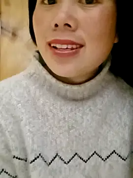 Snapshot of LyyChac chatting on November 28, 2025, 10:10 pm LyyChac online show from November 28, 2025, 10:10 pm