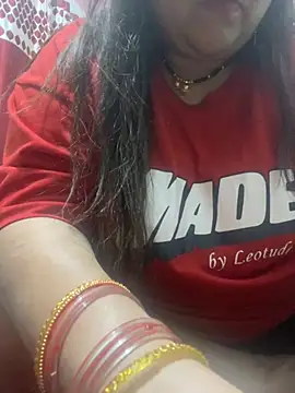 Snapshot of indian-hotmilfs chatting on November 2, 2025, 2:00 pm indian-hotmilfs online show from November 2, 2025, 2:00 pm