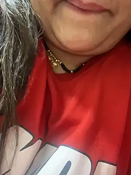 Snapshot of indian-hotmilfs chatting on November 26, 2025, 1:11 pm indian-hotmilfs online show from November 26, 2025, 1:11 pm