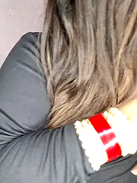 Snapshot of indian-hotmilfs chatting on December 4, 2025, 11:37 pm indian-hotmilfs online show from December 4, 2025, 11:37 pm