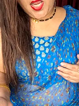 Snapshot of indian-hotmilfs chatting on November 15, 2025, 1:53 am indian-hotmilfs online show from November 15, 2025, 1:53 am