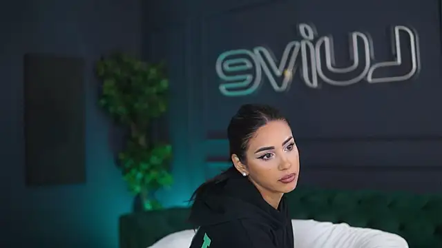 SiennaRuh online show from October 11, 2025, 10:38 am