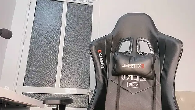   Peopeo   online show from September 13, 2025, 6:46 am