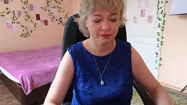 Snapshot of Rosette_Pricky chatting on May 13, 2026, 5:58 am Rosette Pricky online show from May 13, 2026, 5:58 am