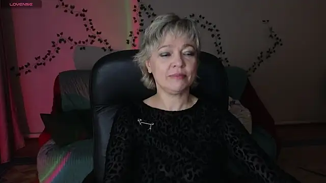 Snapshot of Rosette_Pricky chatting on April 15, 2026, 7:58 pm Rosette Pricky online show from April 15, 2026, 7:58 pm