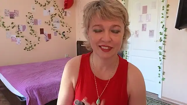 Snapshot of Rosette_Pricky chatting on May 21, 2026, 1:52 pm Rosette Pricky online show from May 21, 2026, 1:52 pm
