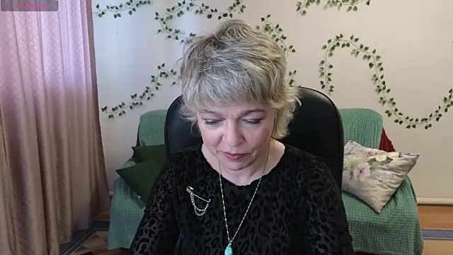 Snapshot of Rosette_Pricky chatting on May 17, 2026, 1:22 pm Rosette Pricky online show from May 17, 2026, 1:22 pm