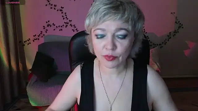 Snapshot of Rosette_Pricky chatting on April 24, 2026, 4:20 pm Rosette Pricky online show from April 24, 2026, 4:20 pm