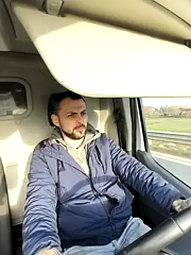 papichulo0099 online show from February 6, 2026, 7:26 am