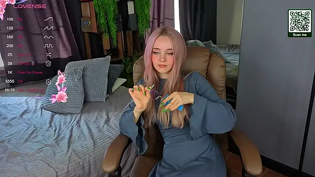 Snapshot of exxxcore_ chatting on October 15, 2025, 5:28 am exxxcore online show from October 15, 2025, 5:28 am