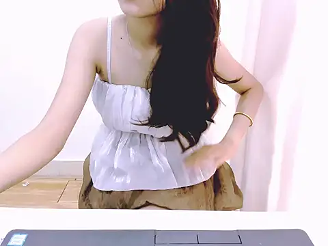 Snapshot of _ly__ chatting on June 20, 2026, 2:49 am ly online show from June 20, 2026, 2:49 am