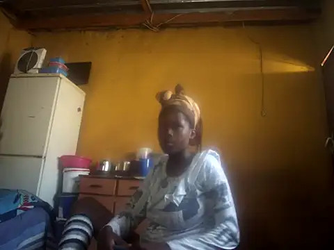 Caramelchick01 online show from October 3, 2025, 7:10 am