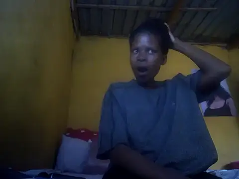 Caramelchick01 online show from October 17, 2025, 5:33 am