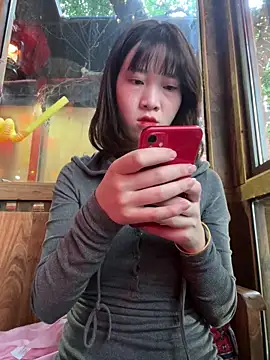 Snapshot of littleqiu chatting on May 3, 2026, 9:25 am littleqiu online show from May 3, 2026, 9:25 am