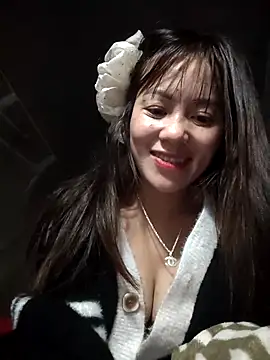 Snapshot of TinTim02 chatting on December 15, 2025, 10:15 pm TinTim02 online show from December 15, 2025, 10:15 pm