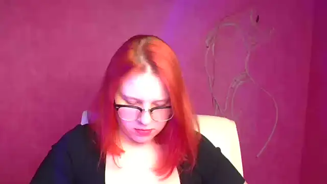 ScarletVixen  online show from September 10, 2025, 7:46 pm