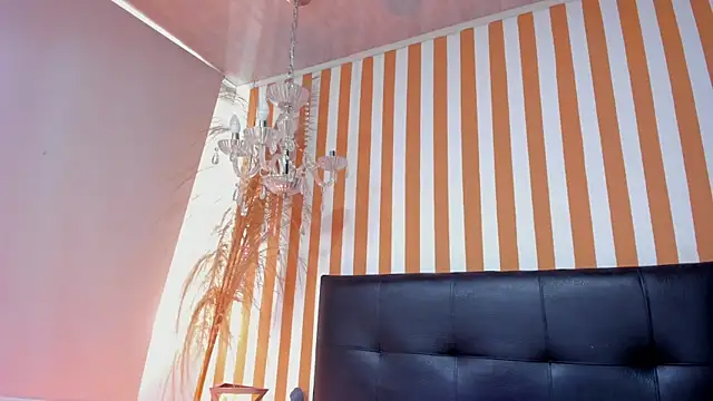 LunaToledo online show from January 8, 2026, 3:51 pm