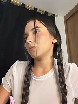 Snapshot of Scarlett05 chatting on November 20, 2025, 1:17 am Scarlett05 online show from November 20, 2025, 1:17 am