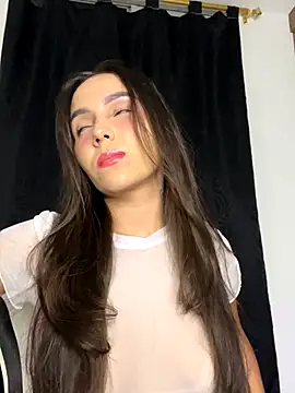 Snapshot of Scarlett05 chatting on November 12, 2025, 1:10 am Scarlett05 online show from November 12, 2025, 1:10 am