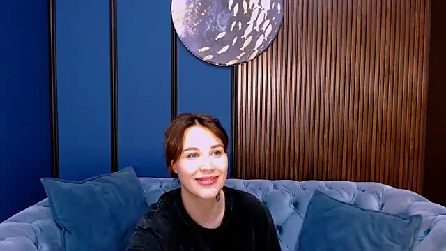 DarcyWilsy online show from October 24, 2025, 12:15 pm