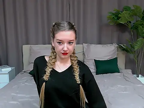 DarcyWilsy online show from November 30, 2025, 6:19 pm