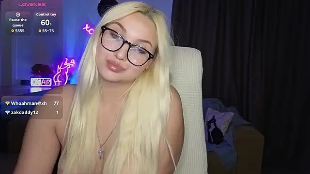 Snapshot of adrelaxina chatting on July 11, 2026, 8:20 pm adrelaxina online show from July 11, 2026, 8:20 pm