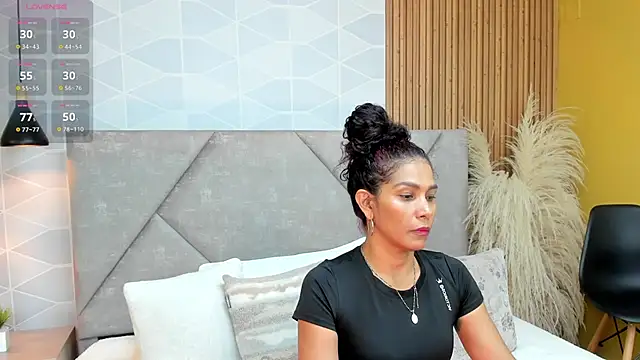 Snapshot of Brunnette_Sensation chatting on November 14, 2025, 6:22 pm Brunnette Sensation online show from November 14, 2025, 6:22 pm