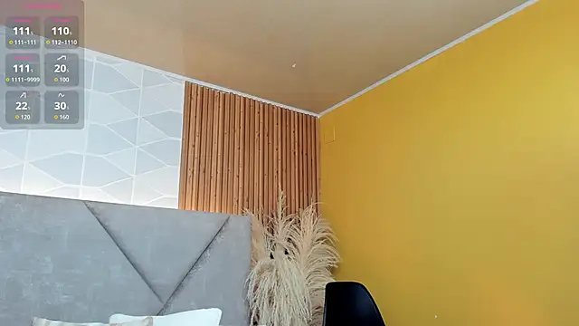 Snapshot of Brunnette_Sensation chatting on November 18, 2025, 6:22 pm Brunnette Sensation online show from November 18, 2025, 6:22 pm