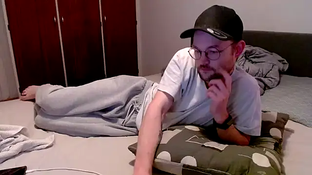 Snapshot of ChefDeLust chatting on February 1, 2026, 12:47 pm ChefDeLust online show from February 1, 2026, 12:47 pm